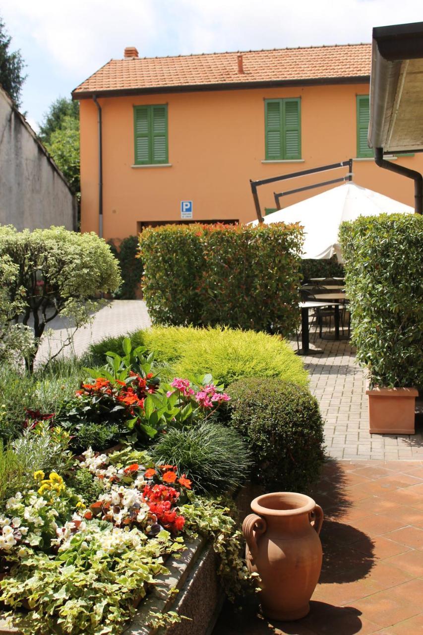 Albergo La Scaletta Канту Экстерьер фото